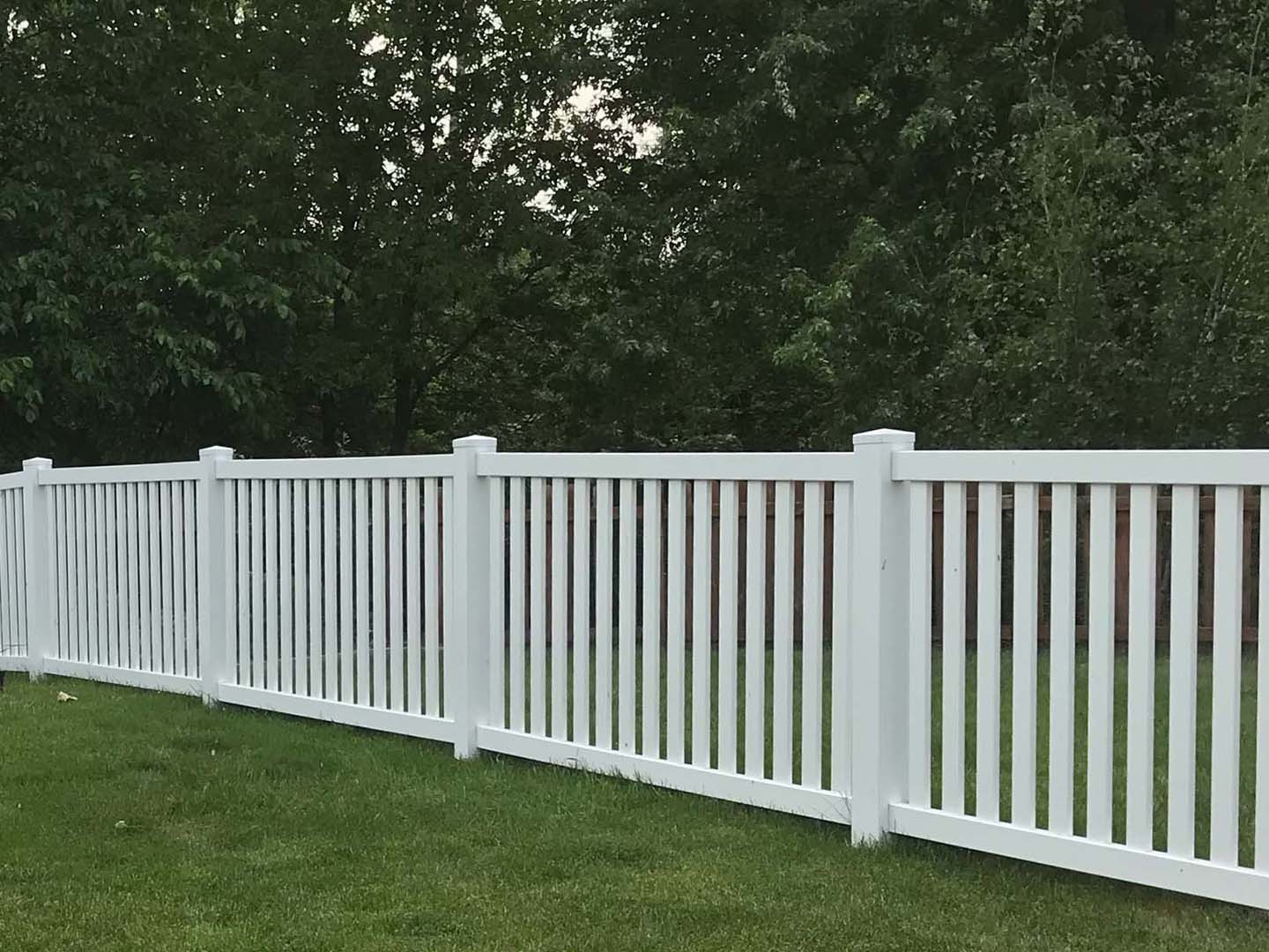 Photo of a Hugo MN vinyl fence