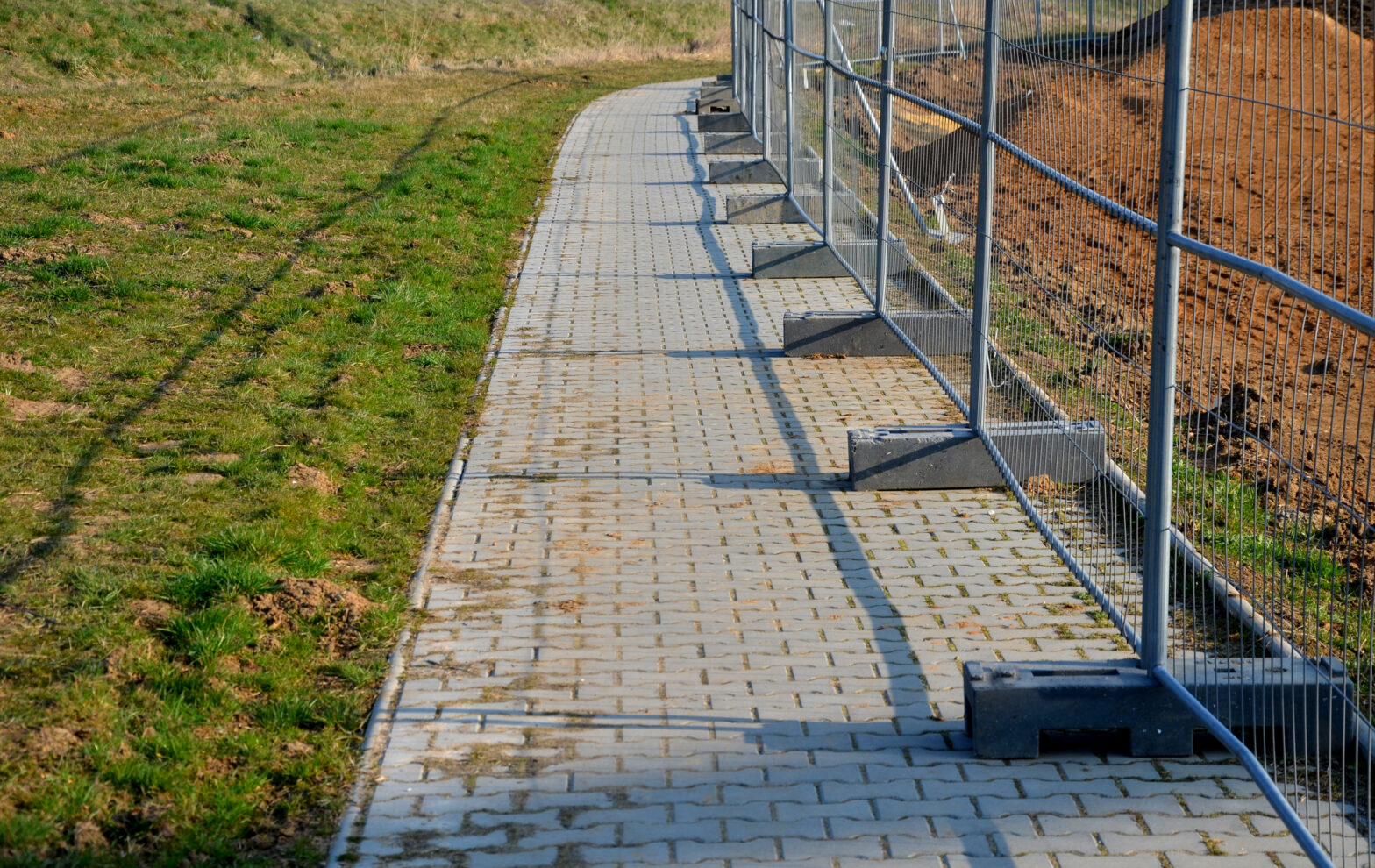 Photo of temporary fencing from a Hugo MN fencing contractor