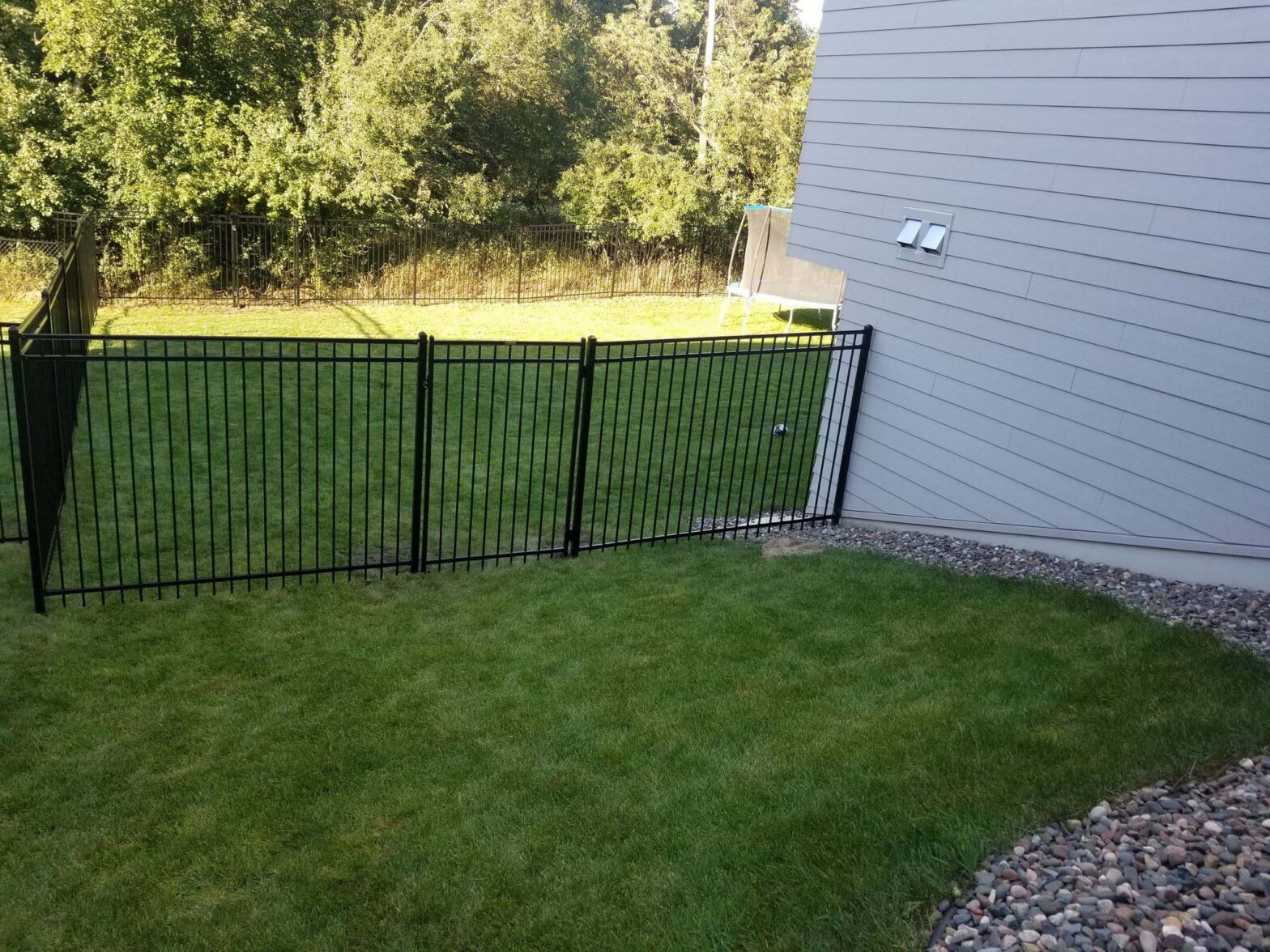 Minneapolis Minnesota aluminum residential fence