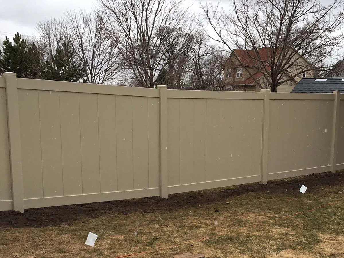 Commercial Vinyl Fence - Minneapolis Minnesota