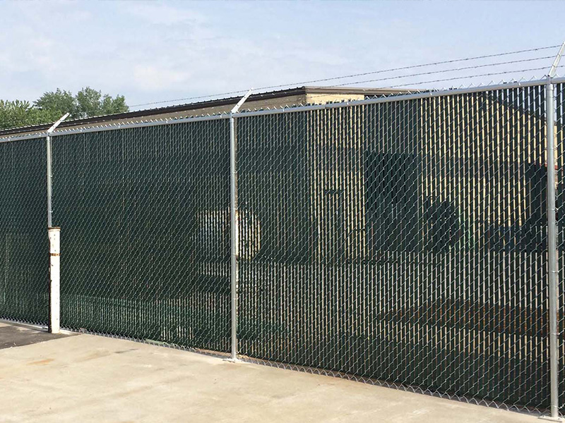 Forest Lake Minnesota commercial fencing contractor